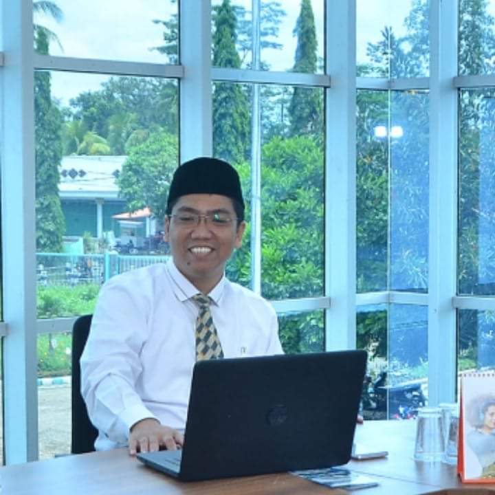 Foto Dr. H. Abdurrahman, S.HI., M.Pd.